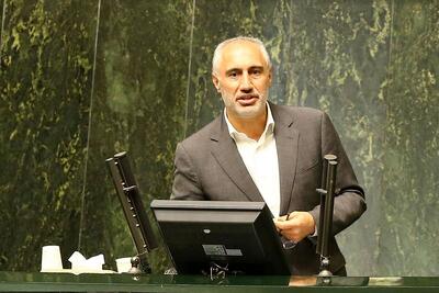  پورمحمدی: وقتی ۶ میلیارد دلار بنزین وارد می‌کنیم؛ این از بنیه دفاعی و از نان و داروی مردم کم می‌شود