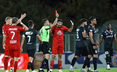  سلب لذت فوتبال از تماشاگران با دشمنان قسم خورده/ تراکتور - پرسپولیس؛ بازی با روان هواداران
