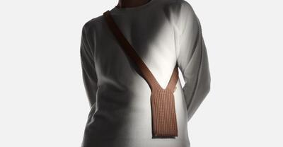  اپل جوراب بنددار ۲۳۰ دلاری برای آیفون ساخت