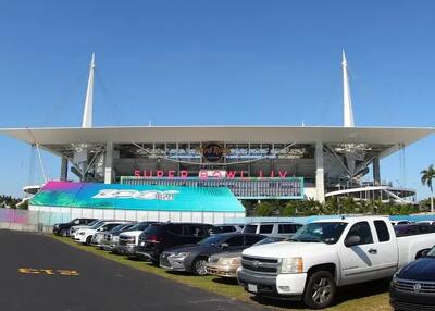  کاریکاتور جام جهانی: جای پارکینگ گران‌تر از بلیت!