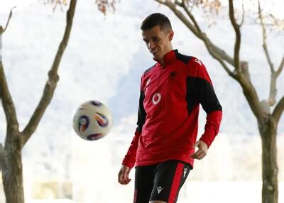  ستاره استقلال برای نبرد با انگلیس گرم کرد