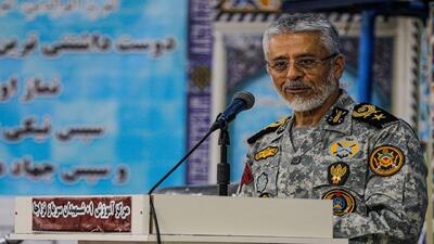  دریادارسیاری: با تکیه به دانشگاه‌ها و شرکت‌های دانش بنیان نیاز‌های خود را تأمین می‌کنیم