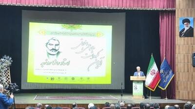  فعال سیاسی: روش تربیتی استاد روزبه مشکلات آموزش و پرورش را حل می‌کند