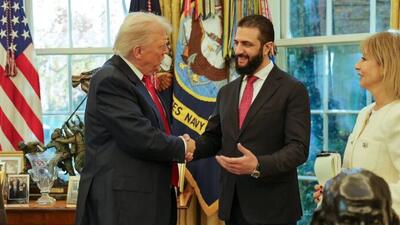  رقصنده با گرگ‌ها !