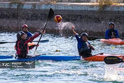  جدال دخترهای قایقران در دریاچه ورزشگاه آزادی