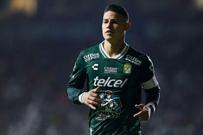  دعوای هواداران استقلال‌ و پرسپولیس‌ بر سر خامس!