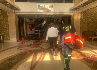  حریق در برج مسکونی خیابان تیموری تهران/ ۷۰ نفر از ساکنان به سلامت از ساختمان خارج شدند + فیلم