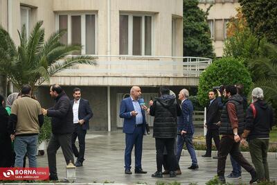  میدری: تأمین مالی بدهی داروخانه‌ها با عرضه اوراق در بورس آغاز می‌شود