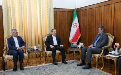  توسعه دیپلماسی اقتصادی در دیدار استاندار یزد با وزیر خارجه بررسی شد