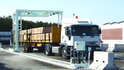  دستگاه‌های ایکس‌ری؛ گلوگاه‌های بازرسی در مرزهای زمینی ایران