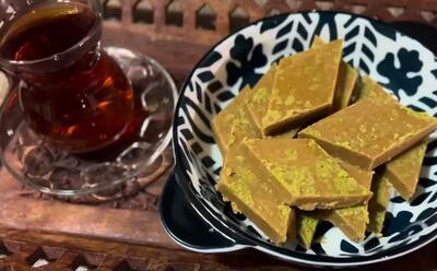  طرز تهیه حلوا نخودچی اصیل و خوشمزه در ۱۰ دقیقه !