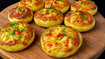  طرز تهیه مینی پیتزا لقمه ای با سیب زمینی و دو عدد تخم مرغ