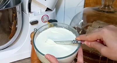 طرز تهیه پنیر خامه ای خوشمزه فقط با ۳ قلم مواد سالم و به صرفه!