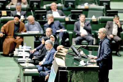  دفاع پزشکیان از عملکرد برنامه هفتم