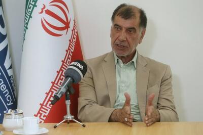  باهنر: لازمه یک حکومت دموکراتیک وجود چند حزب قدرتمند و فراگیر، معمولاً ۴ تا ۶ حزب است / در غیاب احزاب، تصمیم‌گیری‌ها رنگ پوپولیستی به خود می‌گیرد / نظام ولایی کاملاً می‌تواند با نظام حزبی تطبیق پیدا کند / در «انتخابات تناسبی»، در تهران مردم به جای آنکه نام ۳۰ نفر را بنویسند که ممکن است هیچ‌یک را نشناسند، می‌توانند بگویند «ما به حزب الف رأی می‌دهیم»