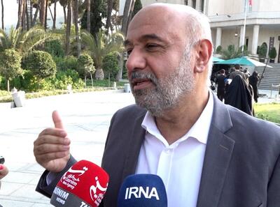  وزیر کار: هفتۀ آینده اوراق سازمان تامین اجتماعی در بورس عرضه می‌شود تا بدهی به داروخانه‌ها پرداخت شود