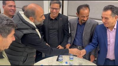  حضور محرم نوید کیا به همراه ستارگان دهه 80-90 سپاهان در سالن ضیافت باشگاه سپاهان