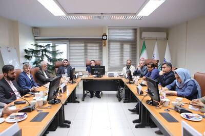  بررسی راهکارهای گسترش همکاری میان ناشران و نهادهای فرهنگی داخلی و خارجی