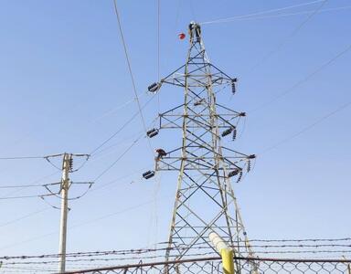  جایگزینی هادی‌های جدید پرظرفیت برق در داراب کلید خورد