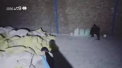  کشف ۳ انبار بزرگ آرد قاچاق در کرمانشاه