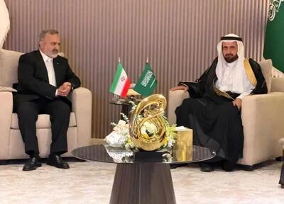  رئیس سازمان حج: حامل پیام پزشکیان برای ولیعهد عربستان بودم