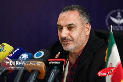  معاون حقوقی سپاه: روشنفکران غربزده فکر می‌کنند اگر مطبوعات یا هنر داشته باشیم باید با بی‌حیایی و فساد باشد/ آمریکای گرگ‌صفت برای دریدن بهانه نمی‌خواهد - کلبه سرگرمی