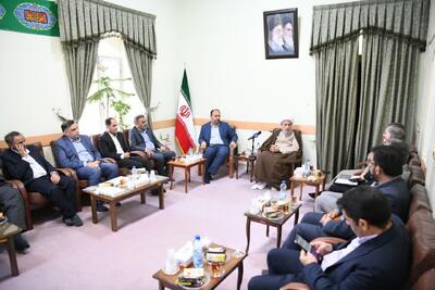  آیت الله دژکام: تعامل با بچه های باهوش نسل جدید نیازمند بازخوانی است