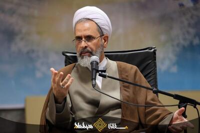  آیت الله اعرافی: حضرت فاطمه (س) در خطبه فدک، فروپاشی هویتی جامعه مدینه را به وضوح بیان کرد