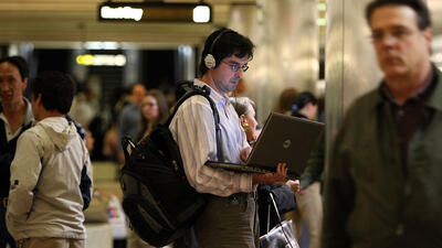  روز ۳۲ ساعته انسان دیجیتال؛ گزارش Activate از فروپاشی مرز زمان در عصر رسانه و فناوری - شارا