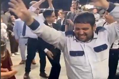  آواز شاد؛ جوگیری بد چیزیه اونم وقتی که با لباس کار بیای وسط مجلس عروسی بترکونی