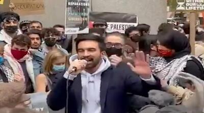  جوانان چفیه پوش در شهرداری نیویورک مسئولیت می‌گیرد