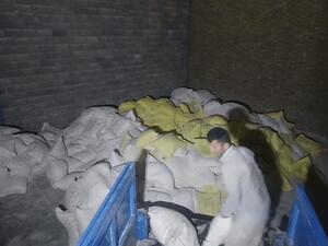  کشف ۳ انبار بزرگ آرد قاچاق در کرمانشاه