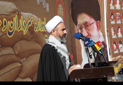  دشمن در جنگ نرم به‌دنبال پایمال کردن آرمان شهداست - تسنیم