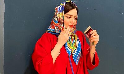  عکس روز | بادیگاردهای قدرتمند بهنوش طباطبایی در روز دفاعیه‌