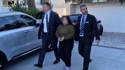  دستگیری یک مادر فالگیر و دخترش به اتهام کلاه برداری در استرالیا