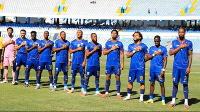  چند کوسه آبی و سرحال برای قلعه‌نویی کمین کرده‌اند!