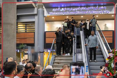  استقبال از کاروان وزنه‌برداری ایران در فرودگاه بین‌المللی امام خمینی پس از بازگشت از بازی‌های همبستگی کشورهای اسلامی