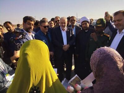  آغاز عملیات اجرایی طرح تأمین آب پروژه ۱۹۵۰ واحدی مسکن ملی کهنوج با حضور وزیر نیرو