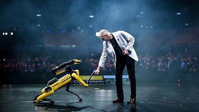  مدیرعامل شرکت سازنده سگ رباتیک: خانه‌ها در ۱۰ سال آینده میزبان ربات‌ها خواهند بود