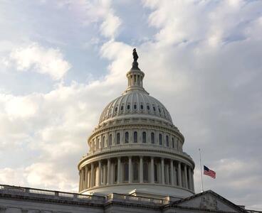  پایان ۴۳ روز تعطیلی دولت آمریکا با امضای لایحه بودجه توسط ترامپ - ایران ویو 24