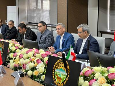  استاندار خراسان رضوی: آماده تامین کالاهای اساسی از کشورهای اطراف هستیم