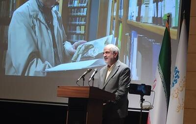  مسجد جامعی: اهداء ۳۰ هزار جلد کتاب دکتر میرمجلسی وقف ماندگار است