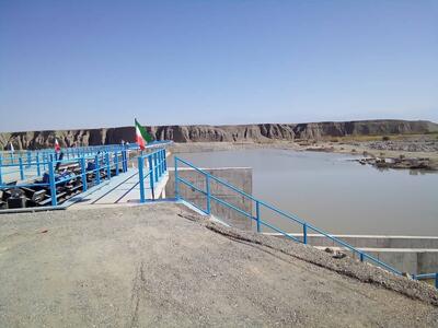  بهره‌برداری از سد انحرافی نجف‌آباد جیرفت با حضور وزیر نیرو