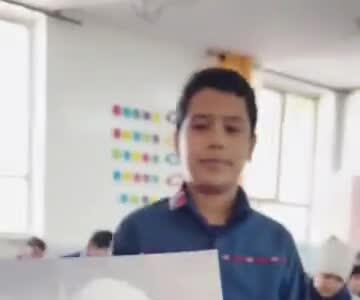  اقدام تحسین برانگیز معلم ایرانی با رویای بزرگسالی دانش آموزان