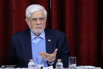  عارف: خودسوزی جوان اهوازی و خودکشی یک روزنامه‌نگار پیام و سیگنالی جدی برای جامعه و حاکمیت است که اگر به آن بی‌توجهی شود، دامنگیر همه خواهد شد/ حوادث تلخ اخیر نشانه بحرانی اجتماعی است که باید ریشه‌های آن را شناسایی و درمان کرد