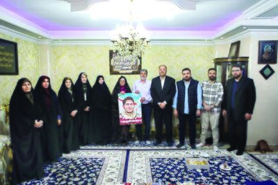  مصطفی را آسمان برگزید