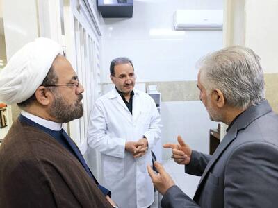  مرکز درمانی بازداشتگاه قم با حضور رئیس سازمان زندان‌ها افتتاح شد