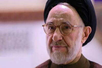  خاتمی: آیا انقلاب برای این بوده است که ما جهان را تغییر بدهیم/ در همه این زمینه ها اگر وضع بدتر نشده باشد، بهتر نشده است