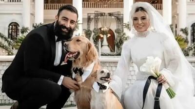  حضور جنجالی نوید محمدزاده و مهرداد صدیقیان با استایل یقه باز در عروسی دختر ناهید مسلمی