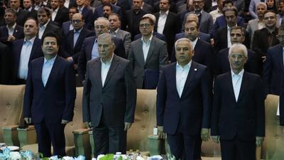  همایش چالش‌ها و الزامات صادرات غیرنفتی در شرایط عدم قطعیت آغاز شد